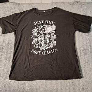 Reading Addict T-Shirt "Just One More Chapter" Size Large Black Short Sleeve